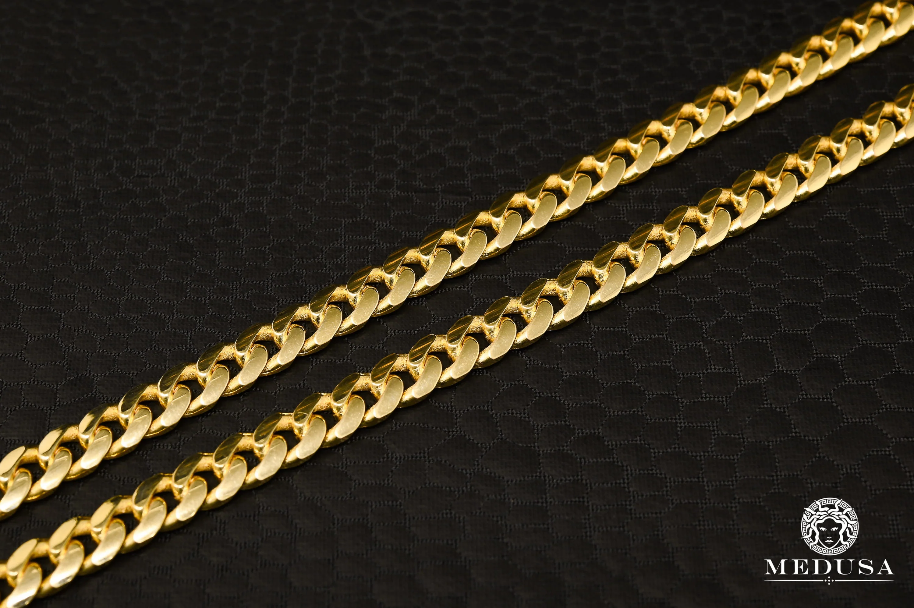 7mm Solid Cuban Link Bracelet  - Image 3