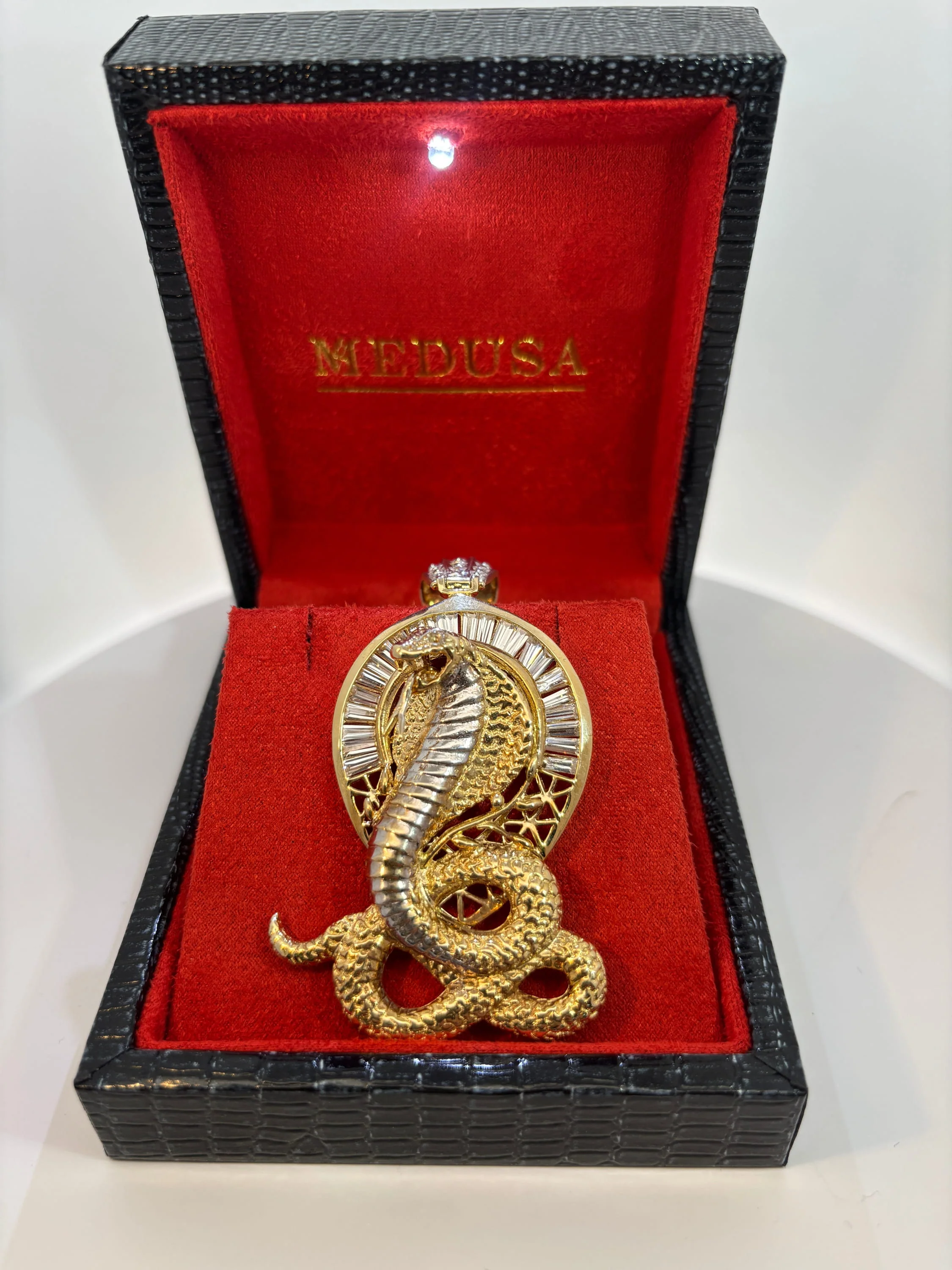 Snake Pendant 