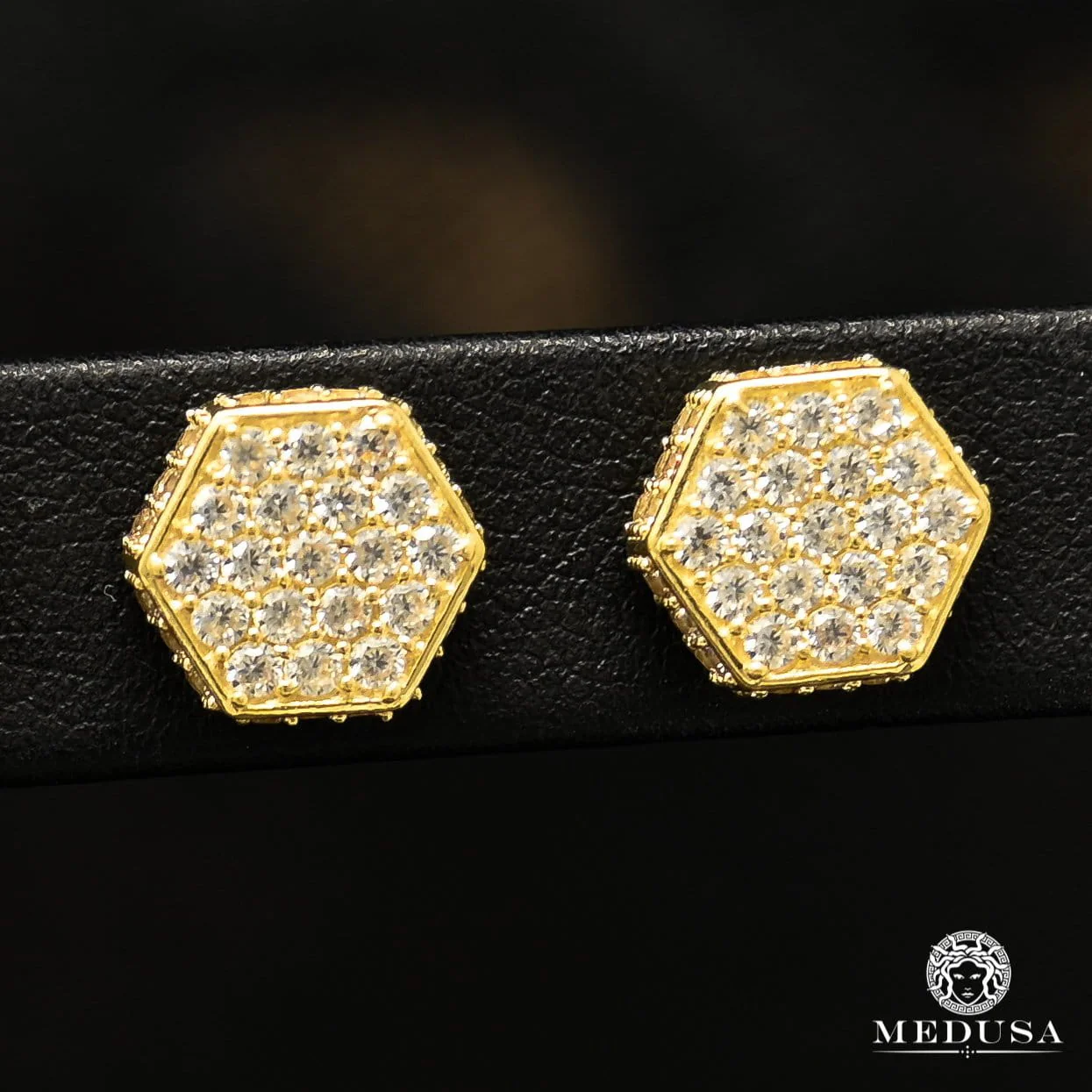Studs H3