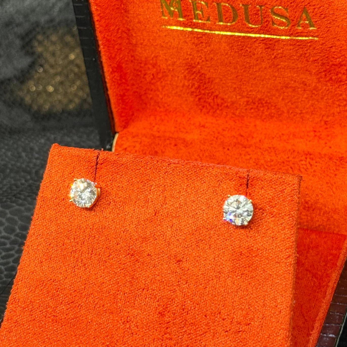 Studs LAB 2.04Ct or jaune (CB9)