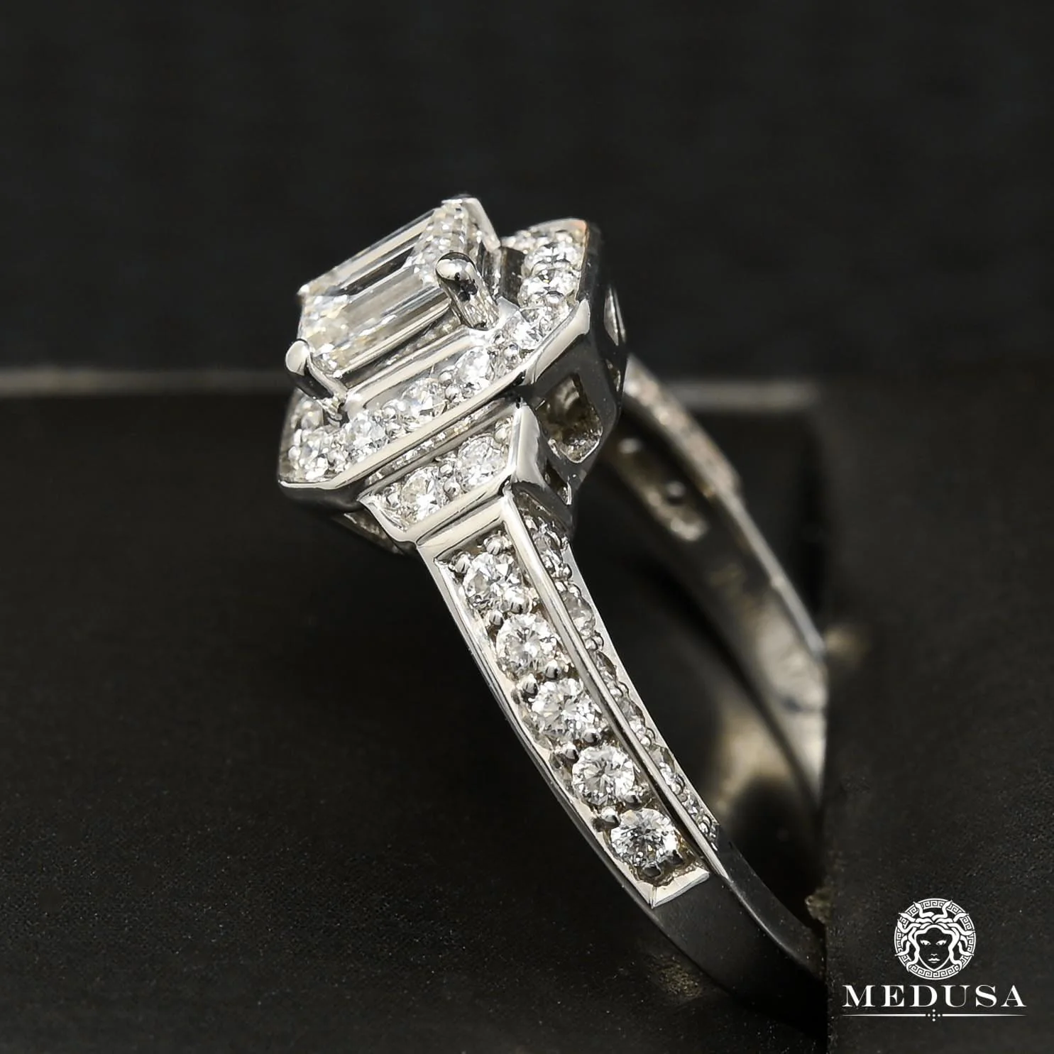 Trinity D16 - Solitaire Ring 1.00CT Princess Cut - Image 2